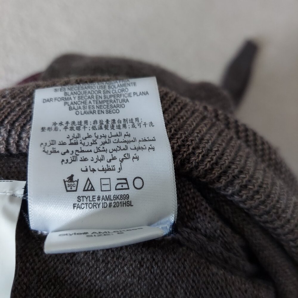 BCBGMaxAzria dress/sweater. Size S. 100% Merino Wool. Excellent shape. - Picture 4 of 4